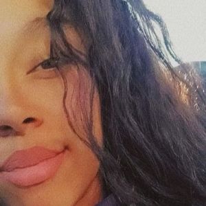 Meet your Posher, Nina